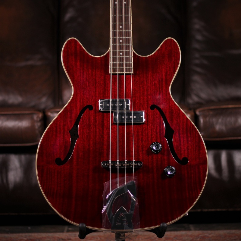 guild-starfire-i-bass-cherry-red Guild Starfire I Bass Cherry Red