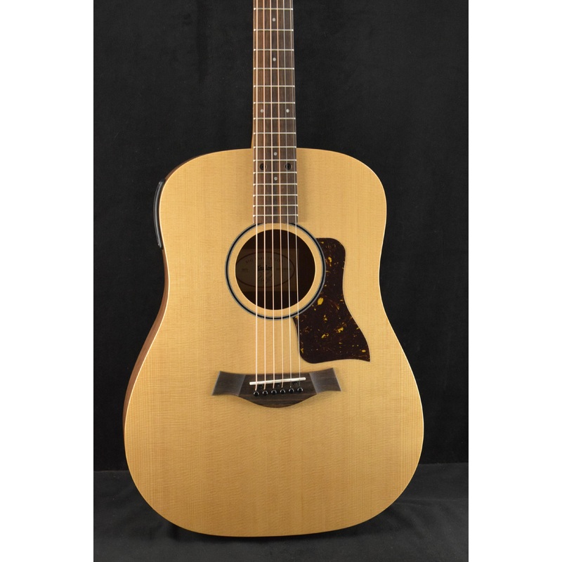 taylor-bbte-big-baby-taylor-walnut-sitka-spruce-natural Taylor BBTe Big Baby Taylor Walnut/Sitka Spruce Natural