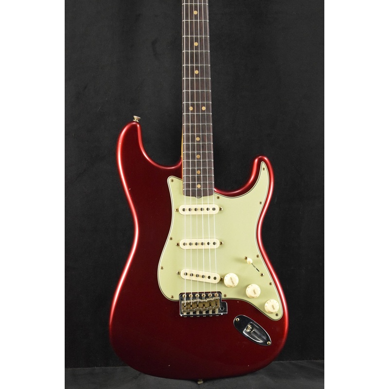 fender-limited-edition-63-stratocaster-journeyman-relic-aged-candy-apple-red-3a-rosewood-fingerboard Fender Limited Edition '63 Stratocaster Journeyman Relic Aged Candy Apple Red 3A Rosewood Fingerboard