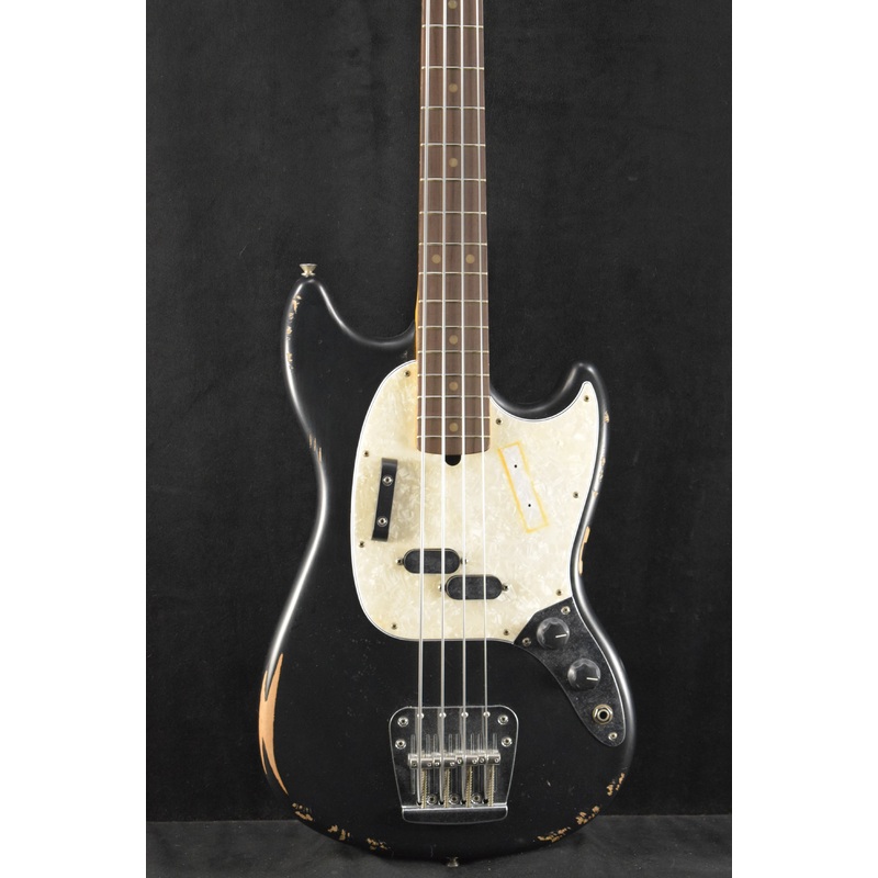 fender-jmj-road-worn-mustang-bass-black Fender JMJ Road Worn Mustang Bass Black
