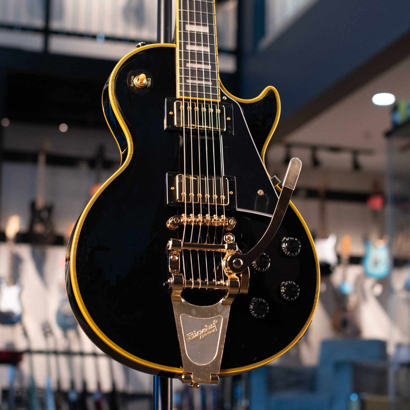 epiphone-joe-bonamassa-59-les-paul-custom-antique-ebony-with-case EPIPHONE JOE BONAMASSA '59 LES PAUL CUSTOM - ANTIQUE EBONY WITH CASE