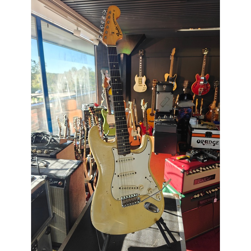 fender-stratocaster-olympic-white-1969 Fender Stratocaster Olympic White 1969