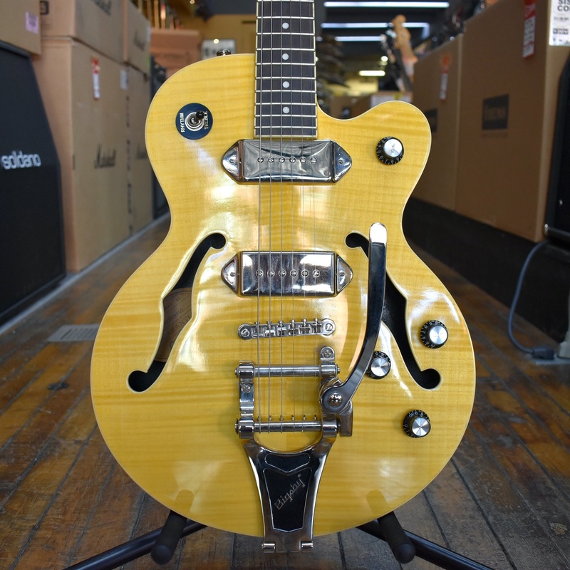 epiphone-wildkat-semi-hollow-electric-guitar-with-bigsby-2014-antique-natural-w-epiphone-hard-case Epiphone Wildkat Semi-Hollow Electric Guitar with Bigsby 2014 Antique Natural w/Epiphone Hard Case