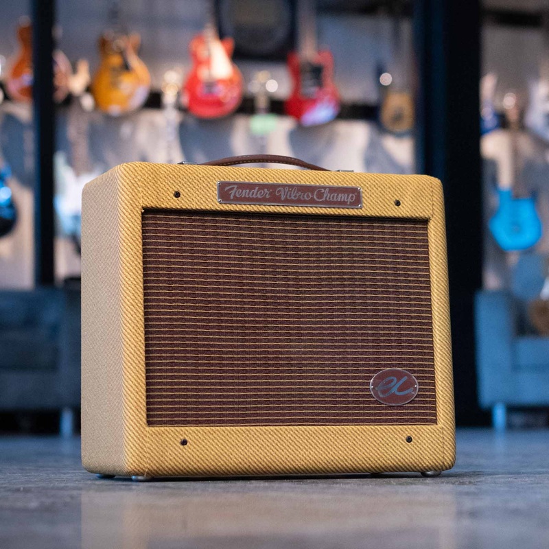 used-fender-ec-vibro-champ-eric-clapton-signature-amplifier USED FENDER EC VIBRO-CHAMP ERIC CLAPTON SIGNATURE AMPLIFIER