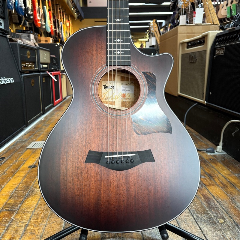 taylor-322ce-12-fret-acoustic-electric-guitar-satin-edgeburst-w-hard-case Taylor 322ce 12-fret Acoustic-electric Guitar Satin Edgeburst w/Hard Case