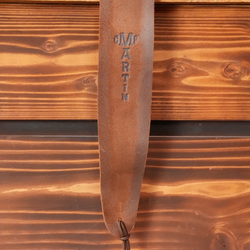 martin-reversible-roughout-streetmaster-leather-guitar-strap Martin Reversible Roughout StreetMaster Leather Guitar Strap
