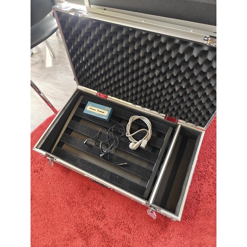 pedaltrain-pedalboard-w-flight-case-t-rex-fuel-tank Pedaltrain pedalboard w/ flight case & T-Rex Fuel Tank