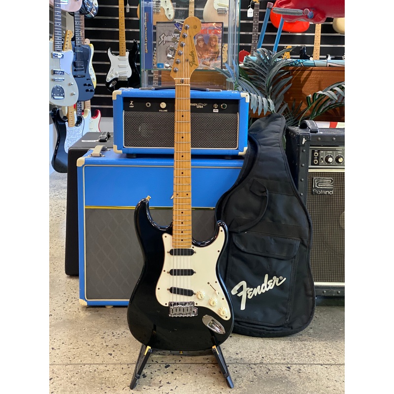 fender-mij-93-94-stm-93-med-scale-bartolini-pups-w-bag-black-pre-loved Fender MIJ '93-94 STM-93 Med Scale Bartolini Pups w/bag | Black ***Pre Loved***