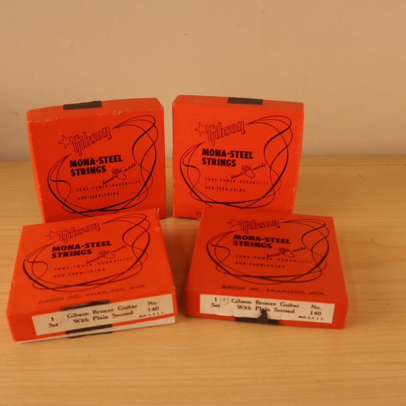 4-lot-gibson-mona-steel-string-no-140-bronze-strings-case-candy (4) Lot Gibson Mona-Steel String No. 140 Bronze Strings Case Candy
