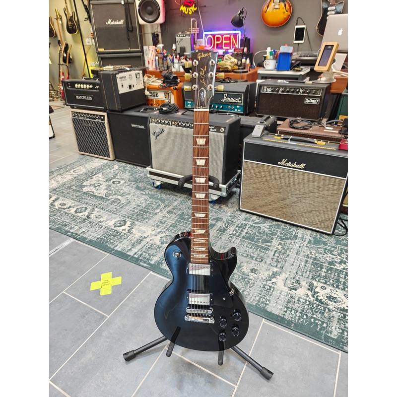 gibson-les-paul-studio-ebony-2010 Gibson Les Paul Studio Ebony 2010