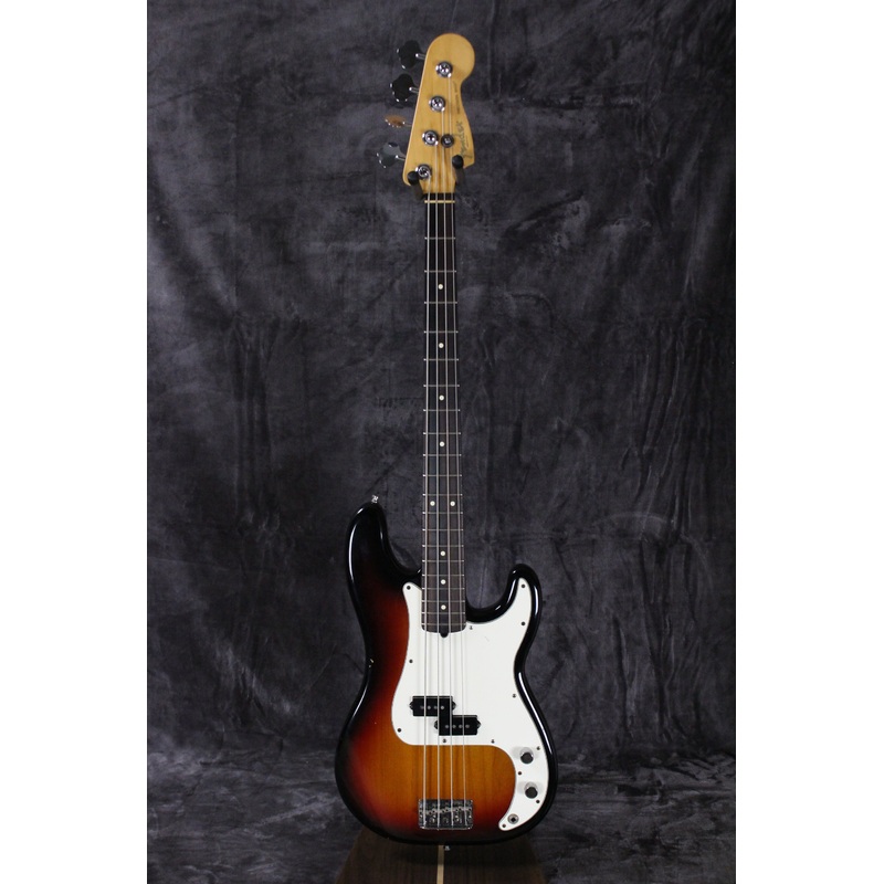 2002-fender-american-precision-bass 2002 Fender American Precision Bass