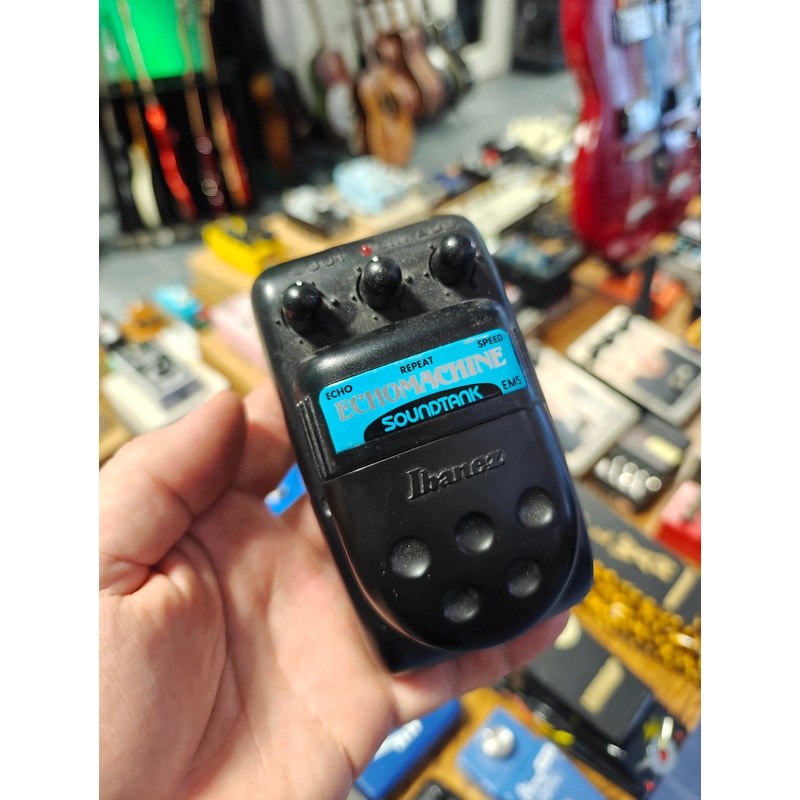 ibanez-soundtank-em5-echomachine Ibanez Soundtank EM5 Echomachine