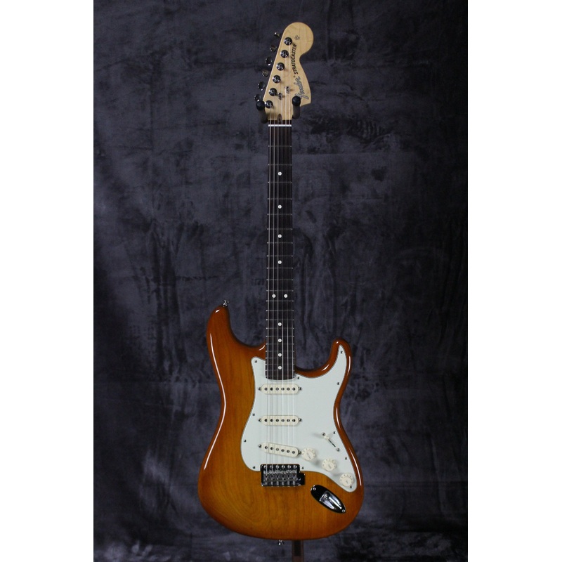 fender-american-performer-stratocaster-honeyburst Fender American Performer Stratocaster Honeyburst