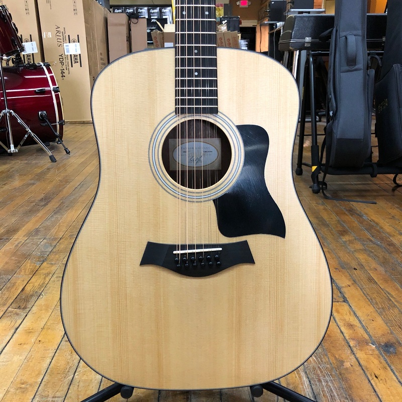 taylor-150e-12-string-sitka-spruce-walnut-dreadnought-acoustic-electric-w-padded-gig-bag Taylor 150e 12-string Sitka Spruce/Walnut Dreadnought Acoustic-Electric w/Padded Gig Bag