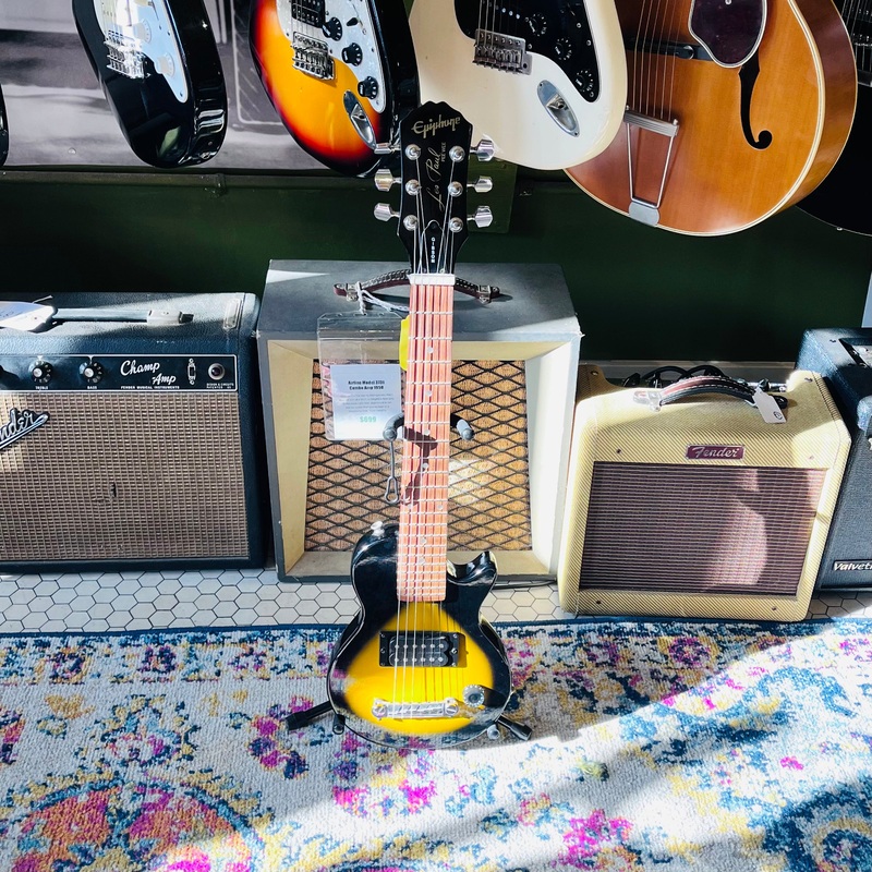 epiphone-pee-wee-travel-guitar-1995 Epiphone ~ Pee Wee Travel Guitar ~ 1995