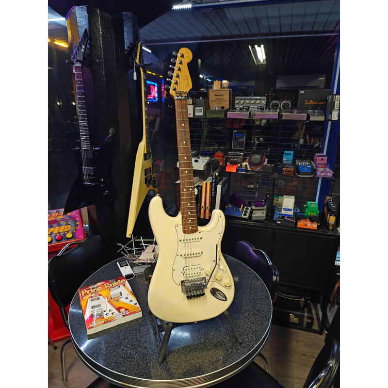 fender-richie-sambora-signature-standard-stratocaster-1996 Fender Richie Sambora Signature Standard Stratocaster 1996
