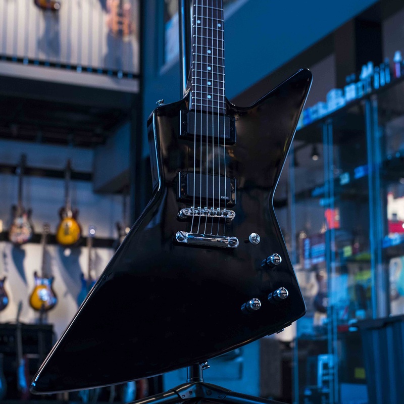 epiphone-explorer-80s-with-gigbag-ebony EPIPHONE EXPLORER 80S WITH GIGBAG - EBONY