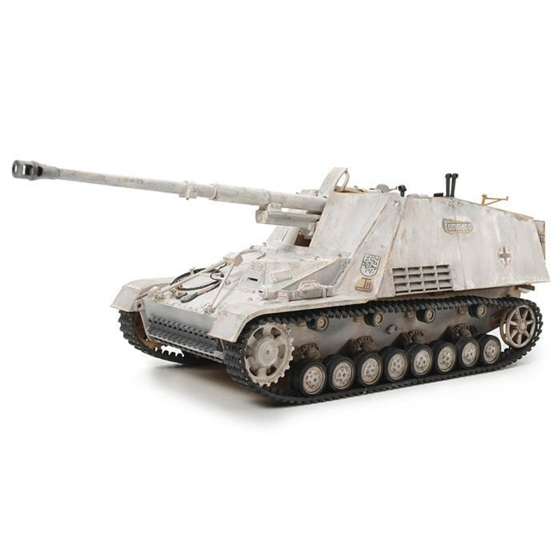 tamiya-1-35-nashorn Tamiya 1/35 Nashorn