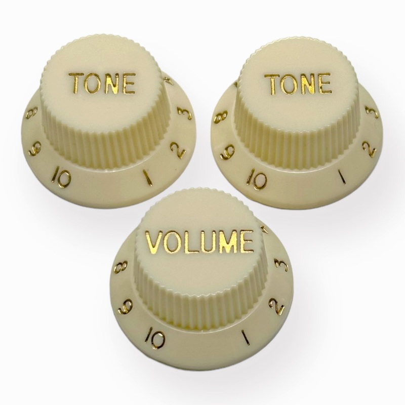 axlabs-strat-style-knob-kit-3-parchment-w-gold-font AxLabs Strat-Style Knob Kit (3) - Parchment w/ Gold Font