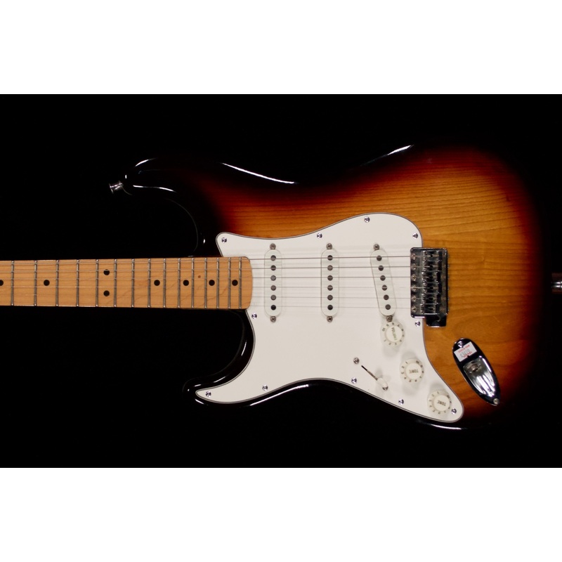 fender-1978-stratocaster-left-handed-electric-guitar-sunburst Fender 1978 Stratocaster Left-handed Electric Guitar - Sunburst