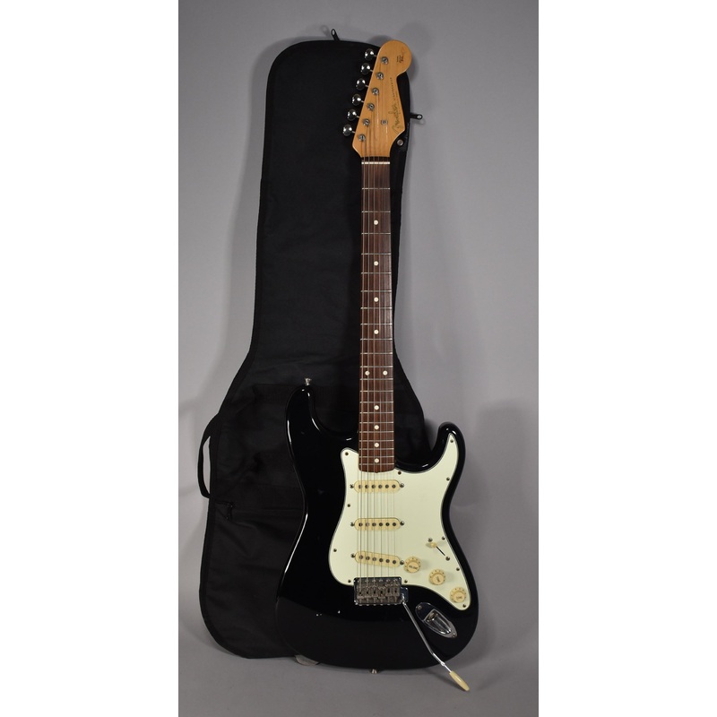 1998-fender-japan-60s-stratocaster-black-w-gig-bag 1998 Fender Japan '60s Stratocaster Black w/Gig Bag