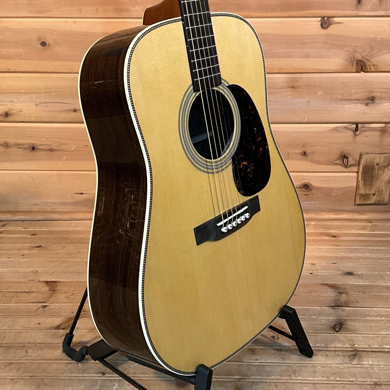 martin-hd-28-acoustic-guitar-natural Martin HD-28 Acoustic Guitar - Natural