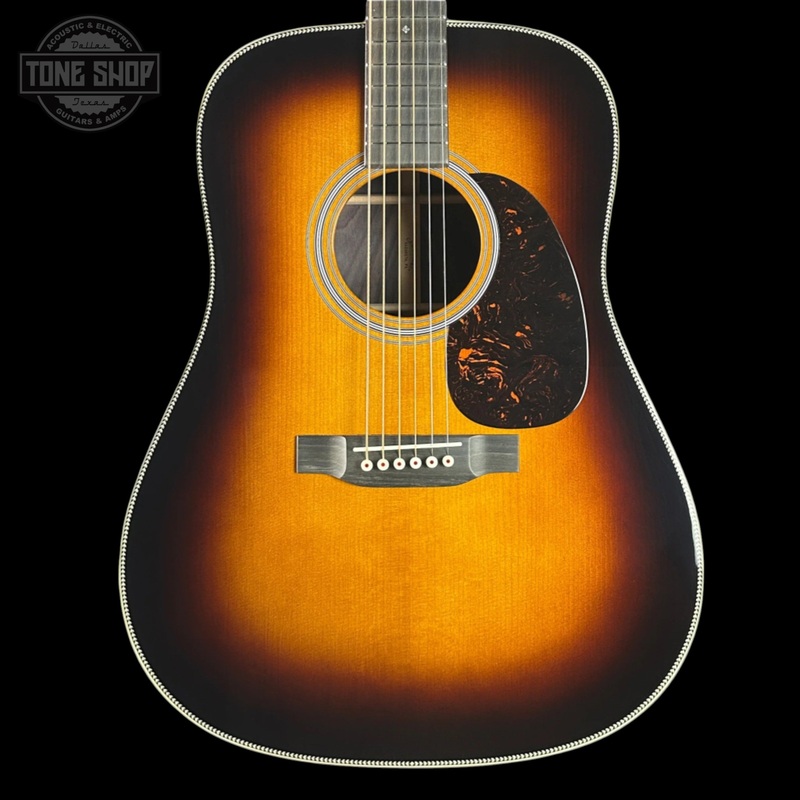 martin-custom-shop-dread-28-style-1935-sunburst-adirondack-wild-grain-east-indian-rosewood-w-case Martin Custom Shop Dread 28 Style 1935 Sunburst Adirondack / Wild Grain East Indian Rosewood w/case