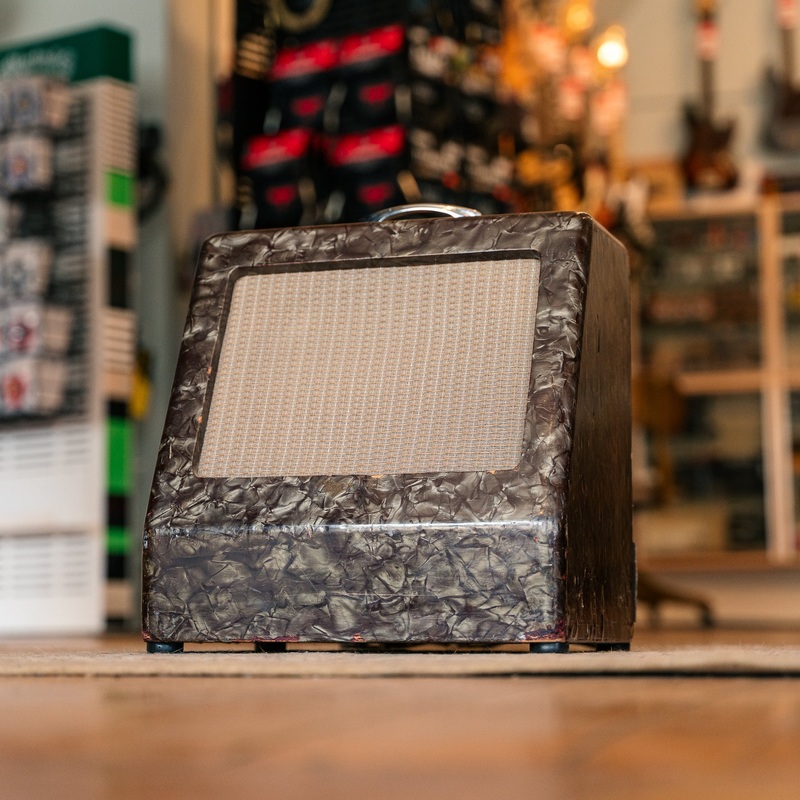 magnatone-1940s-lap-steel-amplifier Magnatone - 1940s - Lap Steel Amplifier