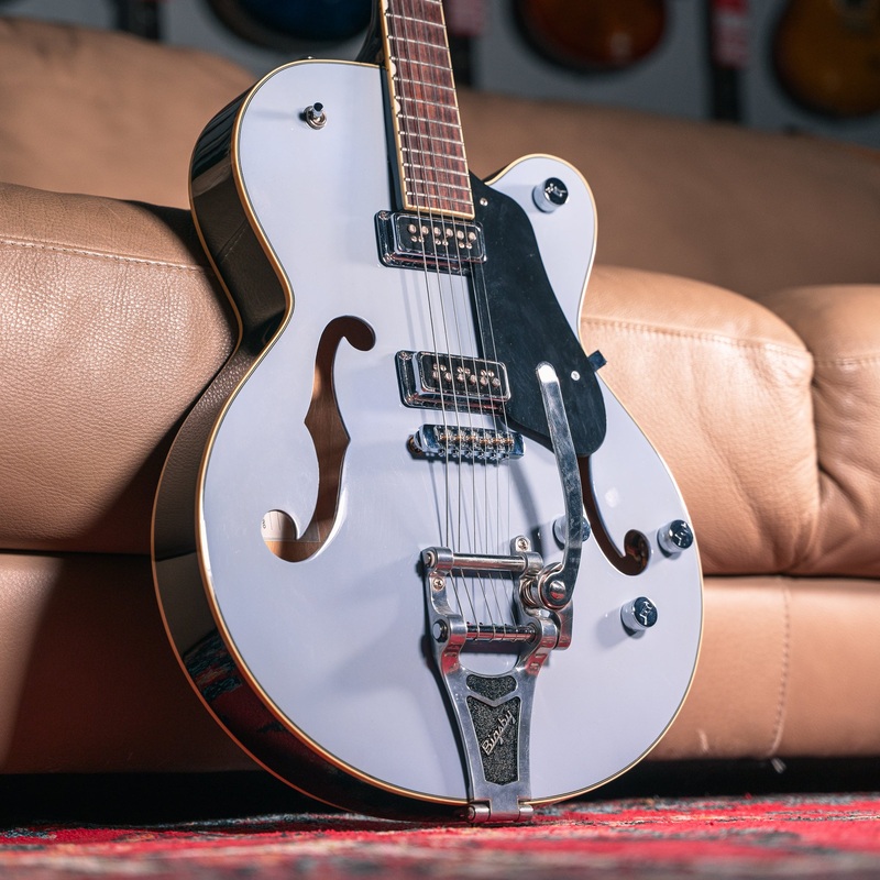 gretsch-2004-g5127-electromatic-in-light-blue Gretsch - 2004 - G5127 Electromatic in Light Blue