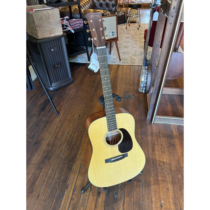 martin-d-18-satin Martin D-18 Satin