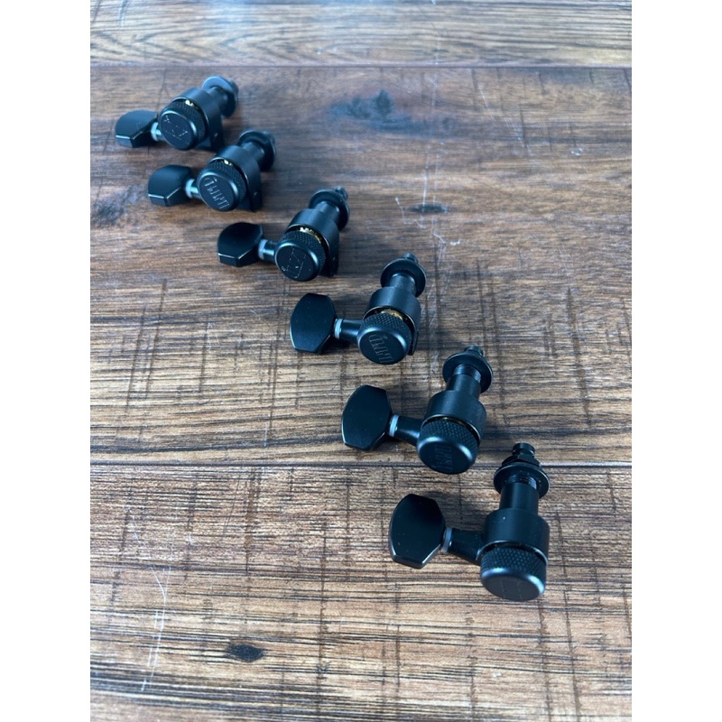 esp-ltd-logo-locking-tuning-machine-set-of-6-inline-two-pin-mount-black-satin-used ESP LTD Logo Locking Tuning Machine Set of 6 Inline Two Pin Mount Black Satin Used