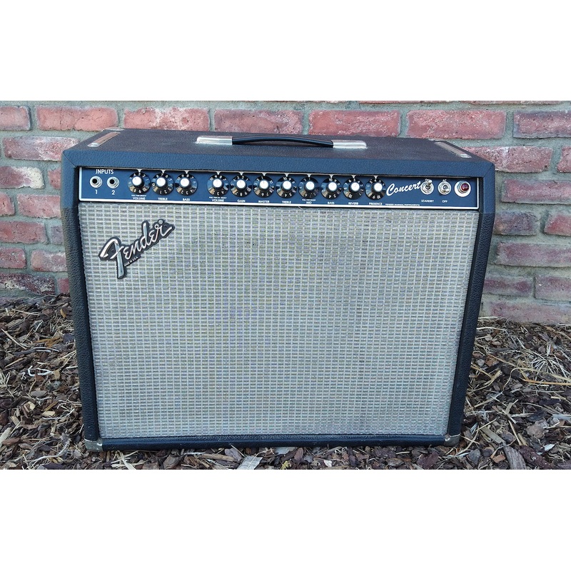 1982-83-fender-concert-amplifier 1982/83 Fender Concert Amplifier