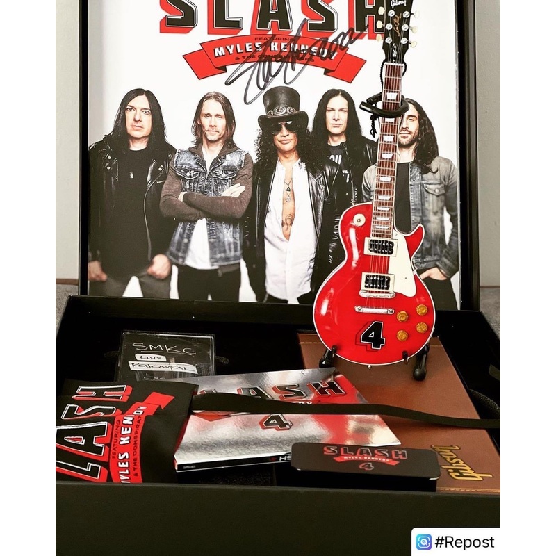 2021-album-release-slash-4-gibson-les-paul-miniature-guitar-model 2021 ALBUM RELEASE - SLASH "4" Gibson Les Paul Miniature Guitar Model