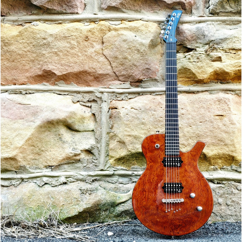 2005-parker-pm20-hornet-singlecut-quilted-bubinga-w-gig-bag 2005 Parker PM20 Hornet Singlecut - Quilted Bubinga - w/Gig Bag