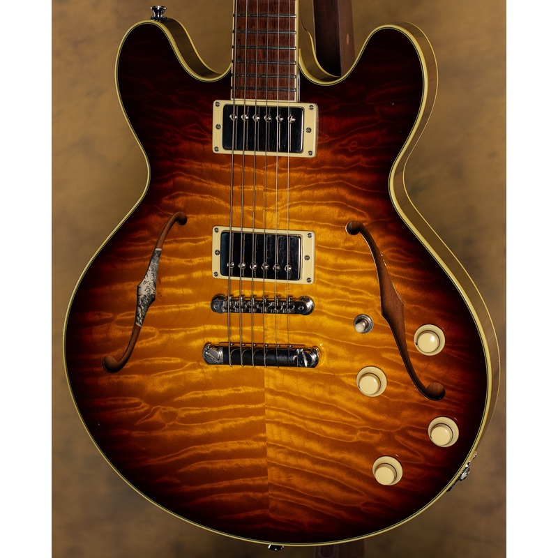 collings-i-35-deluxe-quilt-tobacco-sunburst Collings I-35 Deluxe Quilt Tobacco Sunburst