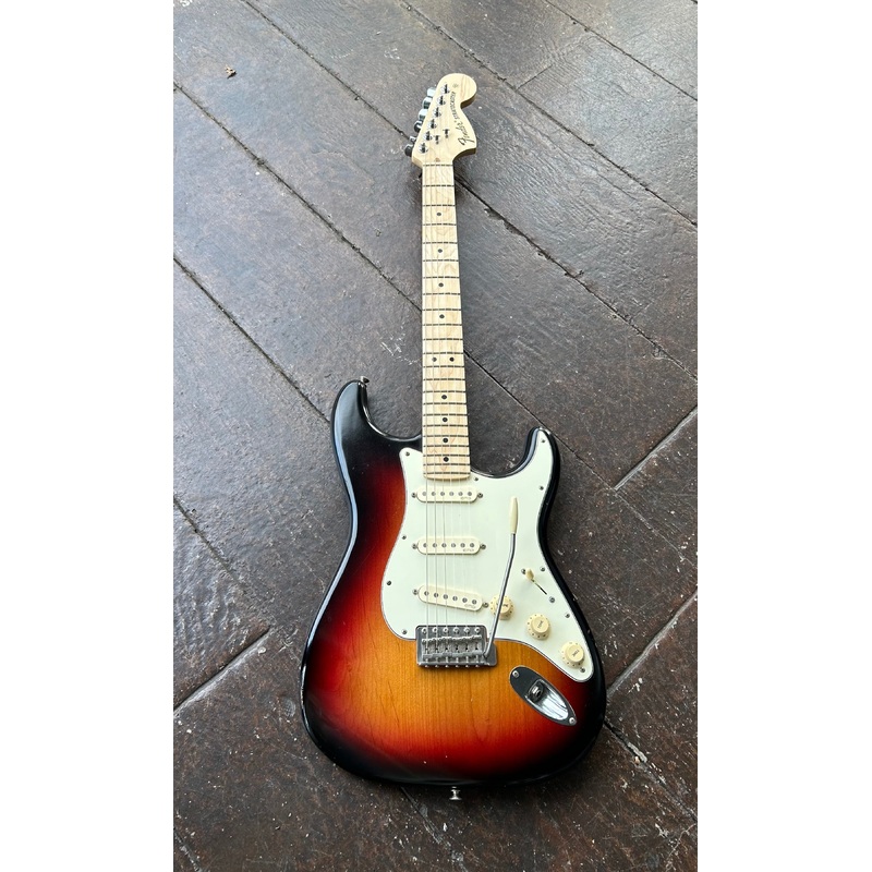 2009-fender-highway-one-stratocaster 2009 Fender Highway One Stratocaster