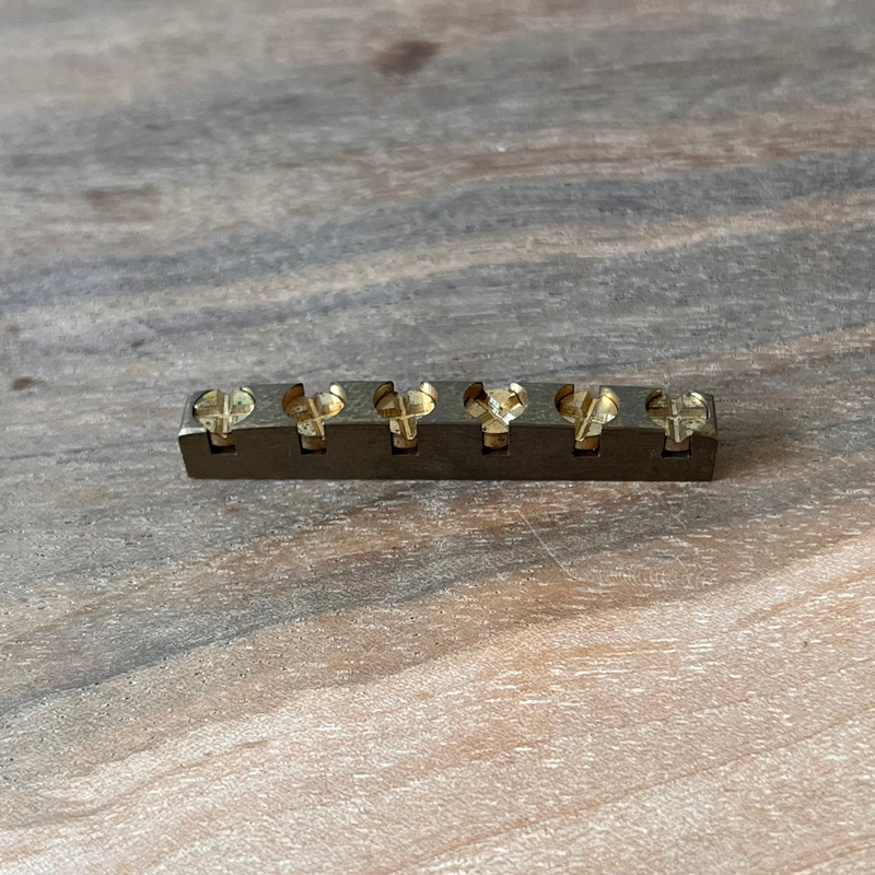 adjustable-brass-nut-for-fender-style-neck Adjustable Brass Nut for Fender Style Neck