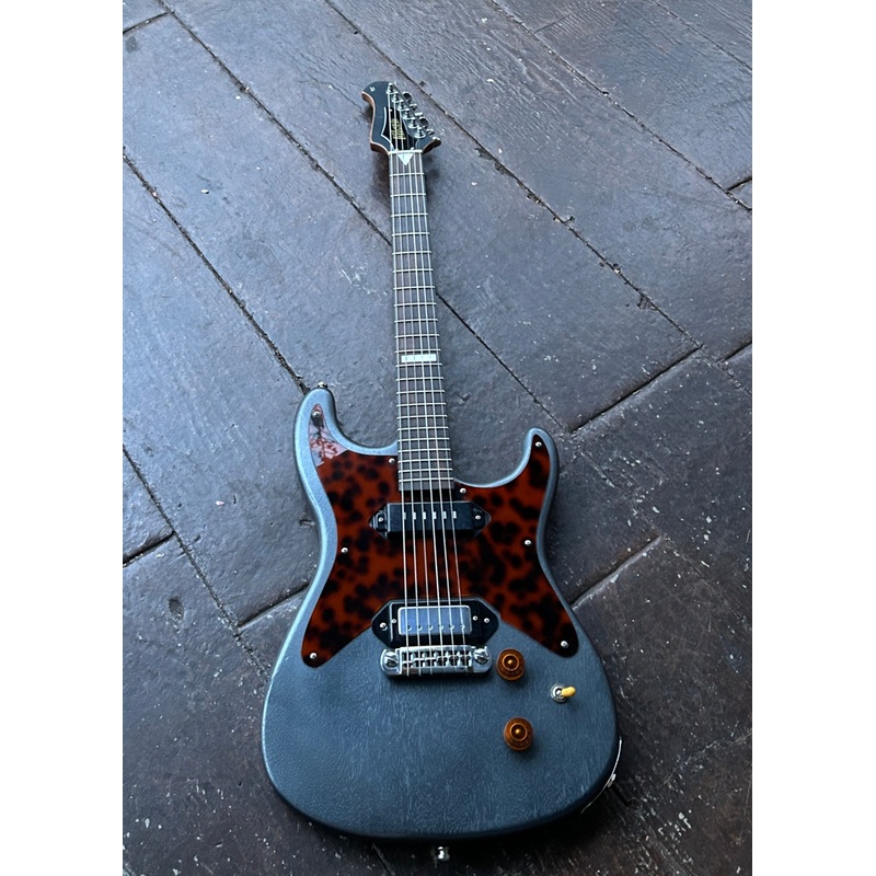 custom-electric-jr13 Custom Electric JR13