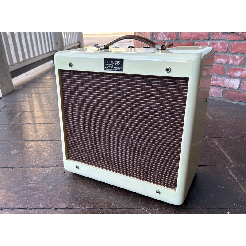 fender-woody-pro-junior-ash-custom-shop-15-watt-1x10 Fender Woody Pro Junior Ash Custom Shop 15-Watt 1x10"