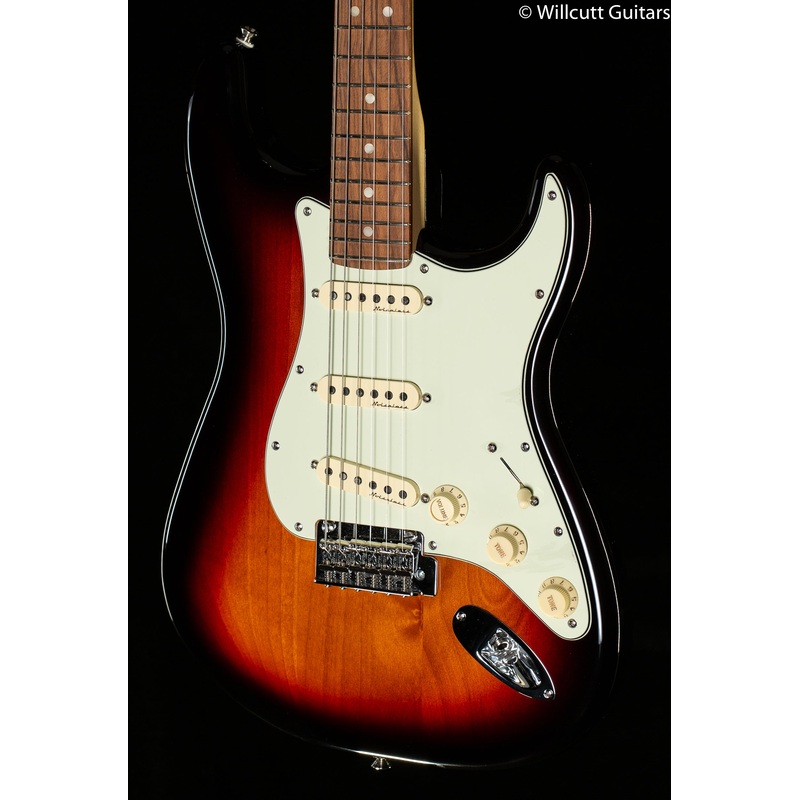 fender-deluxe-roadhouse-stratocaster-3-tone-sunburst-pau-ferro-319 Fender Deluxe Roadhouse Stratocaster 3-Tone Sunburst Pau Ferro (319)