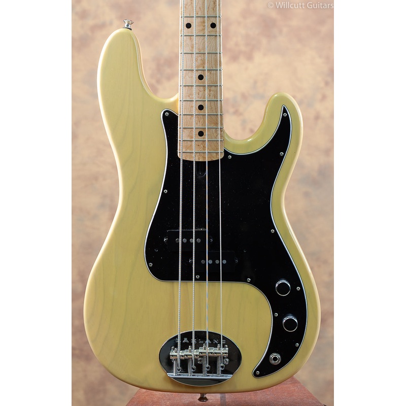 lakland-classic-44-64-blonde-used-bass-guitar-671 Lakland Classic 44-64 Blonde USED Bass Guitar (671)
