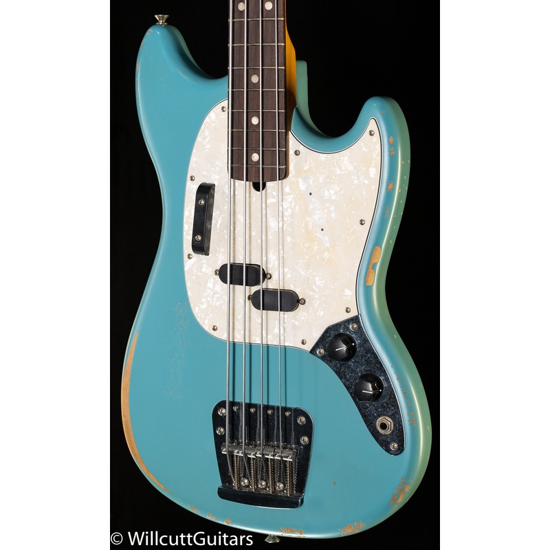 fender-jmj-road-worn-mustang-bass-rosewood-fingerboard-faded-daphne-blue-575 Fender JMJ Road Worn Mustang Bass Rosewood Fingerboard Faded Daphne Blue (575)