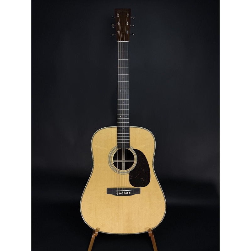 martin-hd-28e Martin HD-28E