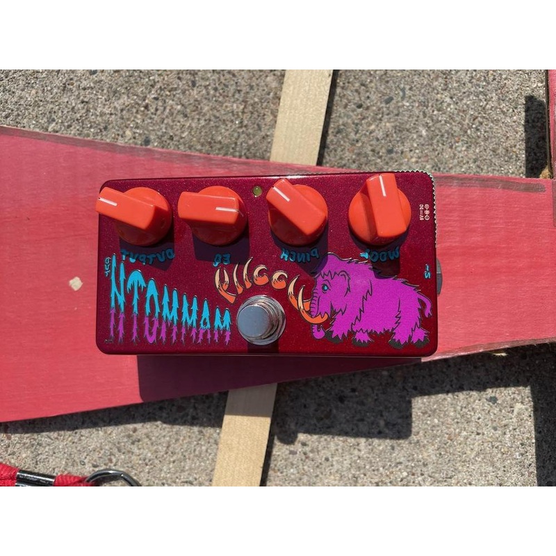 zvex-reverse-woolly-mammoth-fuzz-effects-pedal ZVEX Reverse Woolly Mammoth Fuzz Effects Pedal