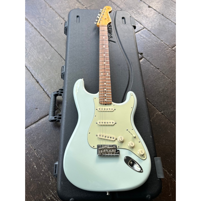 2008-fender-sonic-blue-classic-player-60-s-stratocaster 2008 Fender Sonic Blue Classic Player 60's Stratocaster