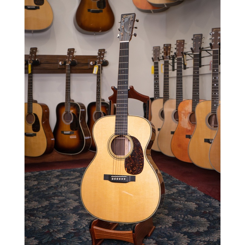 martin-000-28ec-eric-clapton-guitar-case-shopworn Martin 000-28EC Eric Clapton Guitar & Case, Shopworn
