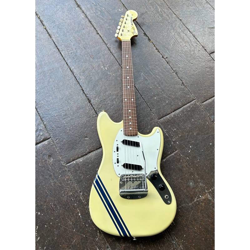 2006-fender-mustang-ri-olympic-white-competition 2006 Fender Mustang RI Olympic White Competition
