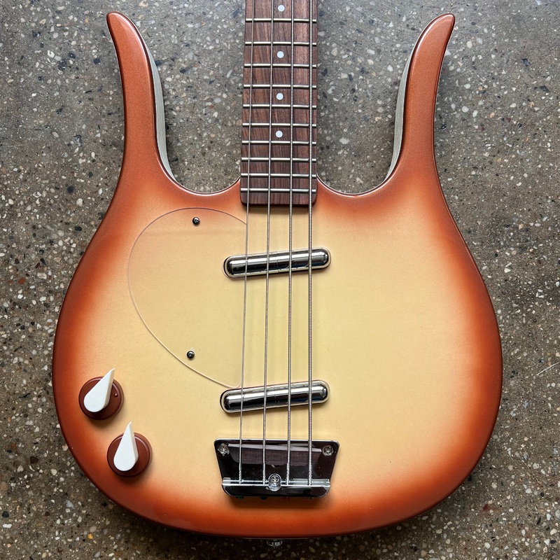 danelectro-left-handed-longhorn-bass-copperburst Danelectro Left Handed Longhorn Bass - Copperburst