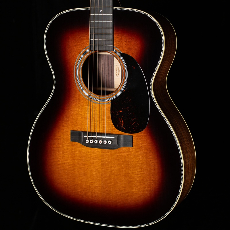 martin-000-28-sunburst-2025-spec-136 Martin 000-28 Sunburst 2025 Spec (136)