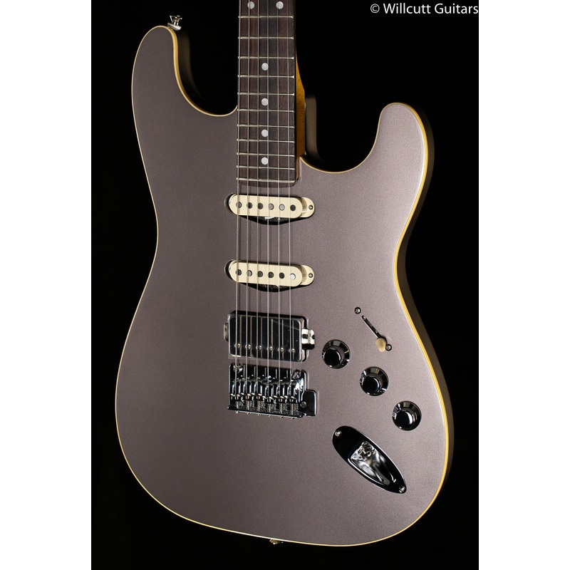 fender-aerodyne-special-stratocaster-hss-dolphin-gray-metallic-128 Fender Aerodyne Special Stratocaster HSS Dolphin Gray Metallic (128)